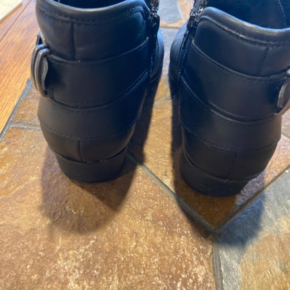 American Rag Booties - Picture 4 of 8